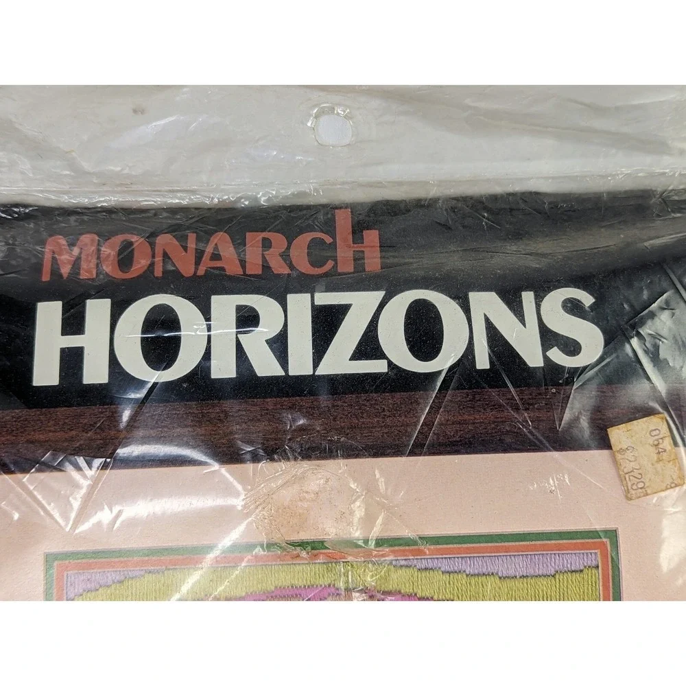 Monarch Horizons Bear‎ Footin Longstitch Picture Frame LS84